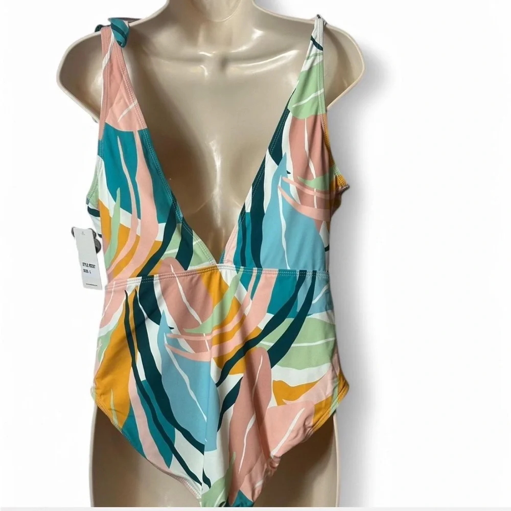 Tropical Print One Piece Swimsuit‎
